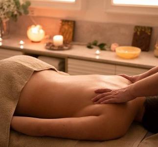 602556595: Chica busca chico en Sevilla