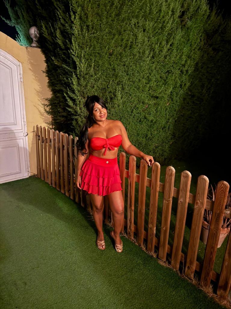 607071496: Chica busca chico en Sevilla