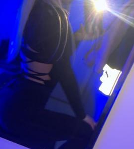 632999158: Chica busca chico en La Coruña