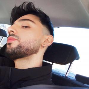 637705099: Chico busca chica en Valencia