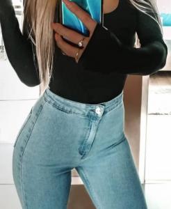 632999158: Chica busca chico en La Coruña