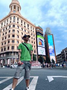 Chico busca chica en Madrid: 