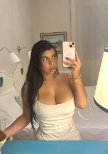 614053268: Chica busca chico en Málaga