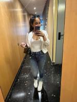 697683879: Chica busca chico en Gerona