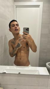 610073136: Chico busca chica en Barcelona