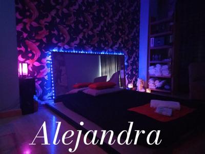 Chica busca chico en Granada: 