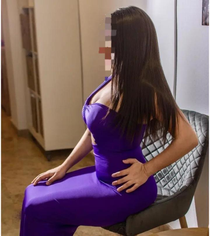 632295965: Chica busca chico en Ibiza