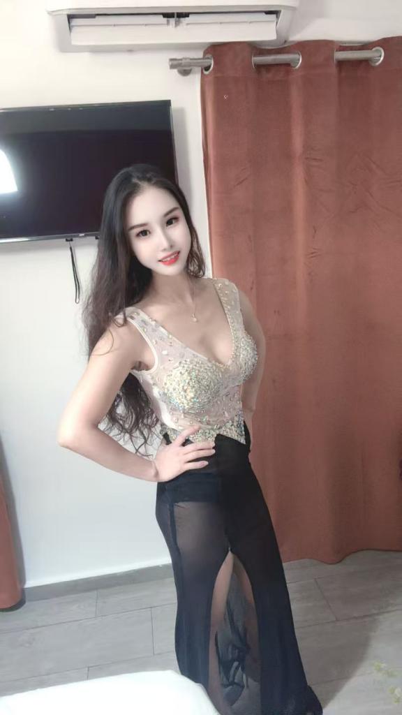 610920846: Chica busca chico en Valencia