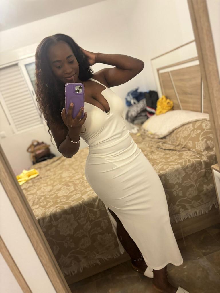 685107520: Chica busca chico en Cádiz