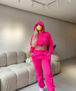 631870454: Chica busca chico en Tenerife