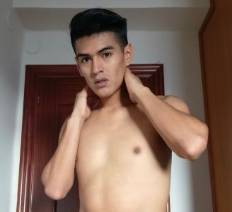 643660497: Chico busca chica en Zaragoza