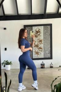 655878476: Chica busca chico en Barcelona