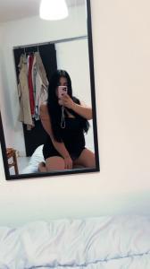 611242327: Chica busca chico en La Coruña