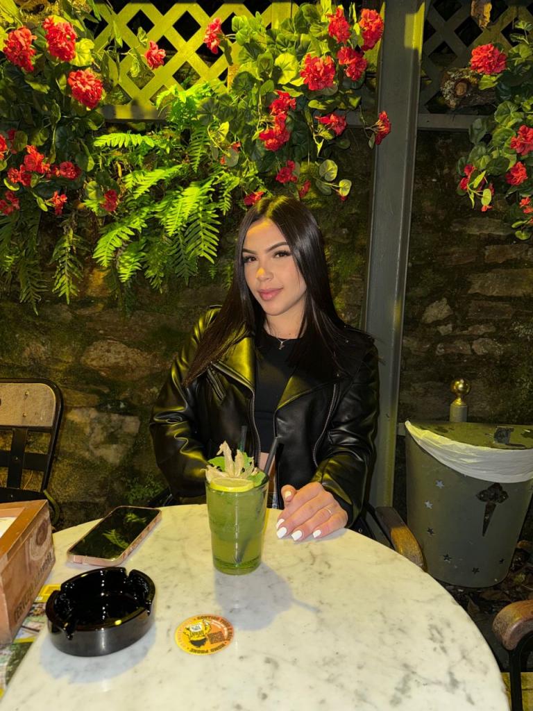 Chica busca chico en La Coruña: 