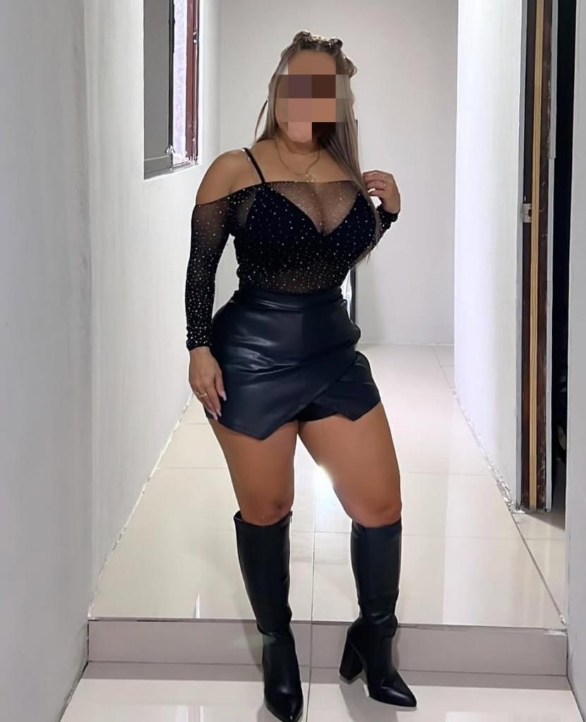 624518178: Chica busca chico en Lugo