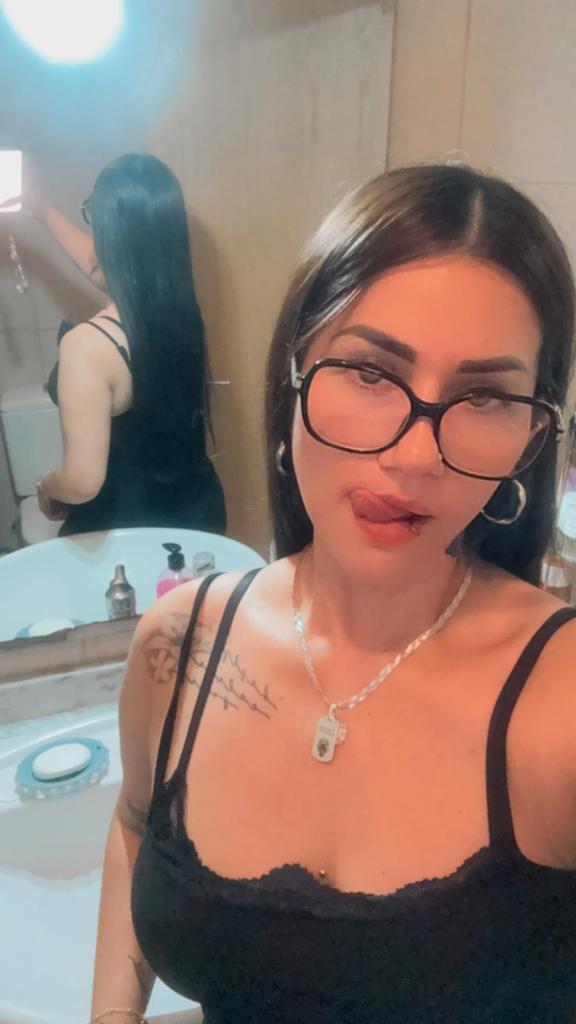 Chica busca chico en Tenerife: 