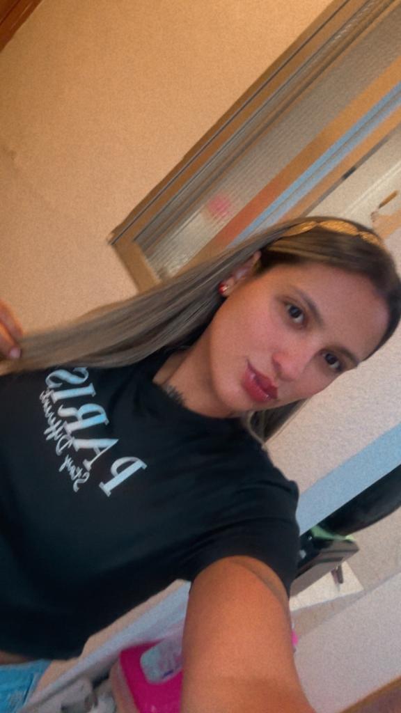 602612023: Chica busca chico en Almería
