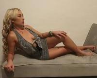 613789227: Chica busca chico en Granada