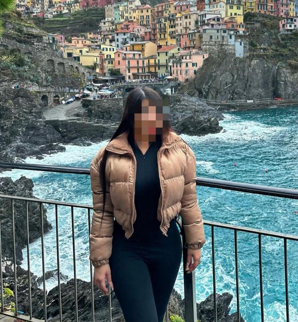 647785105: Chica busca chico en Barcelona