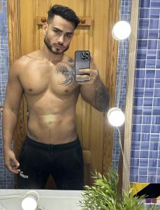 Chico busca chica en Mallorca: 