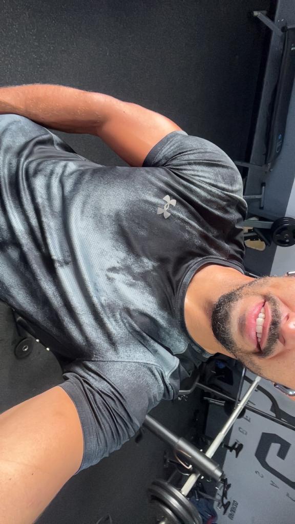 Chico busca chica en Málaga: 