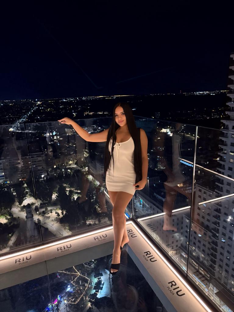 Chica busca chico en Tenerife: 