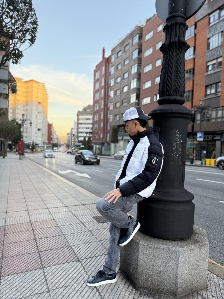 Chico busca chica en Valladolid: 