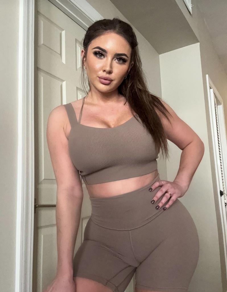 611355983: Chica busca chico en Granada