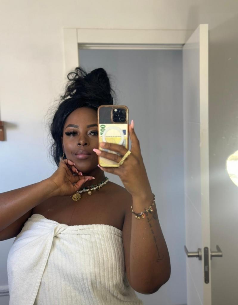 Chica busca chico en Tenerife: 