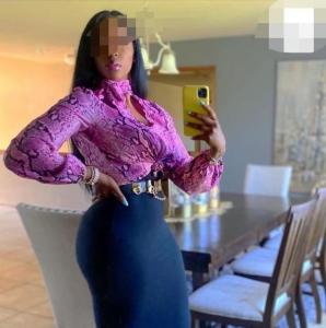 612221872: Chica busca chico en La Coruña