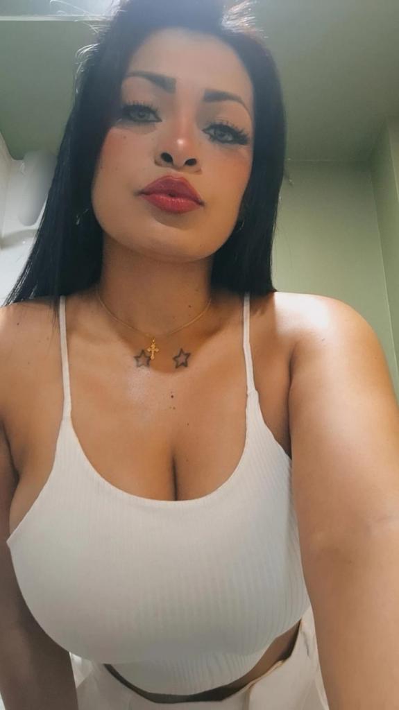 Chica busca chico en Almería: 