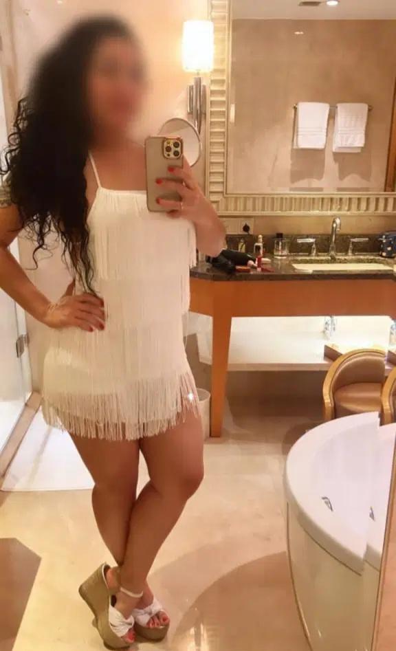 604331724: Chica busca chico en León