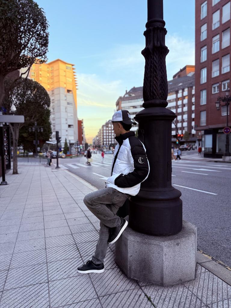 Chico busca chica en Valladolid: 