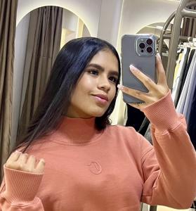 Chica busca chico en Ibiza: 