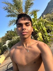 653841861: Chico busca chica en Madrid