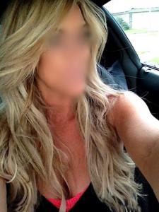 698745977: Chica busca chico en Cantabria