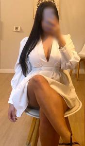 631705962: Chica busca chico en Barcelona