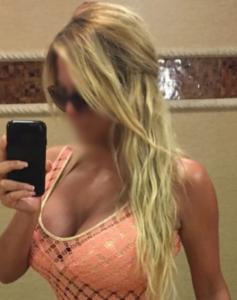 698745977: Chica busca chico en Cantabria