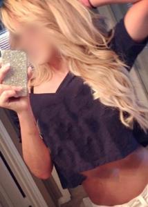 698745977: Chica busca chico en Cantabria