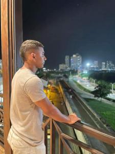 Chico busca chica en Gerona: 