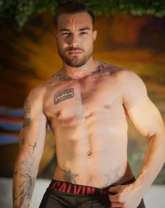 Chico busca chica en Cantabria: 