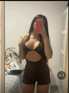 Chica busca chico en Menorca: 