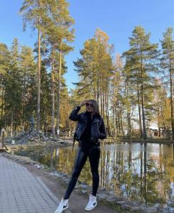 Chica busca chico en Granada: 