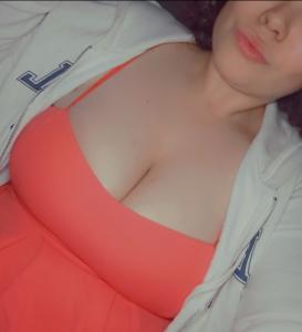 696812511: Chica busca chico en Ibiza