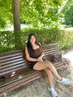 613859119: Chica busca chico en Madrid