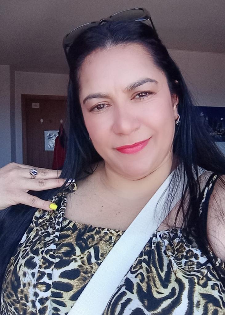 623435137: Chica busca chico en La Coruña