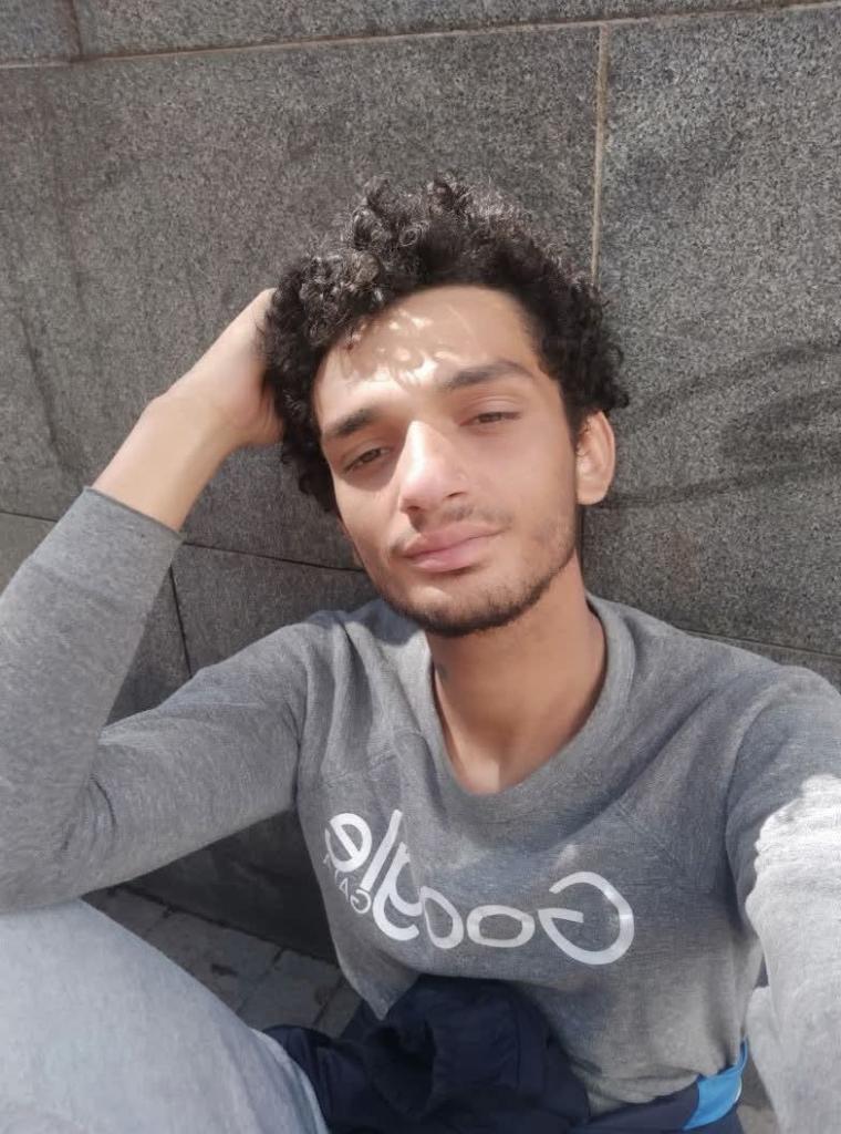 602146122: Chico busca chica en Barcelona