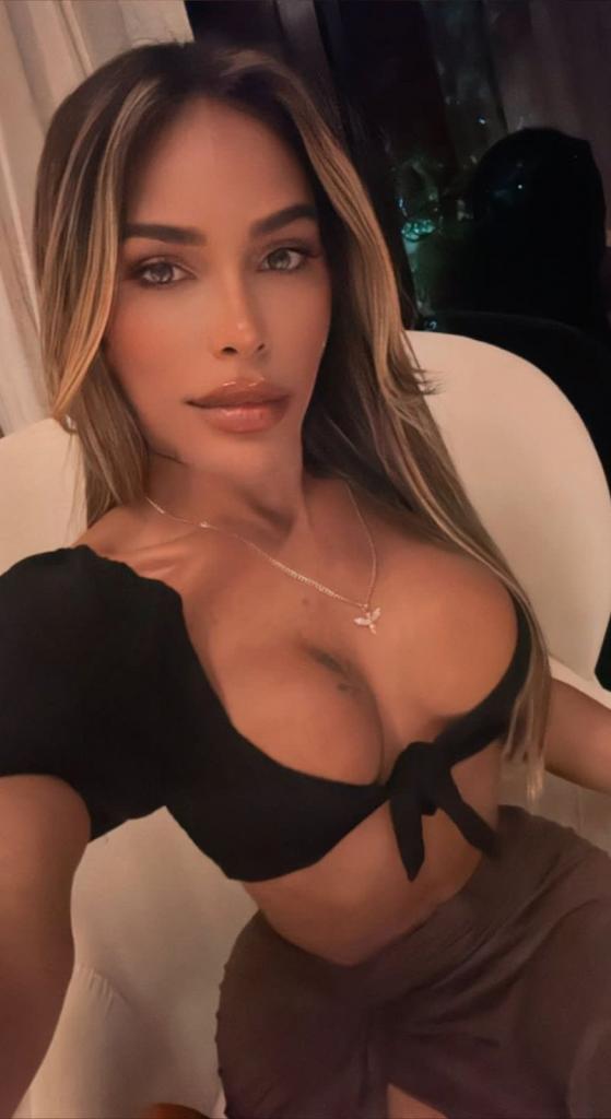 637978327: Transexual en Barcelona