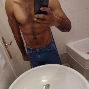 632228482: Chico busca chica en Valencia