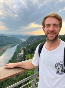 Chico busca chica en Barcelona: 